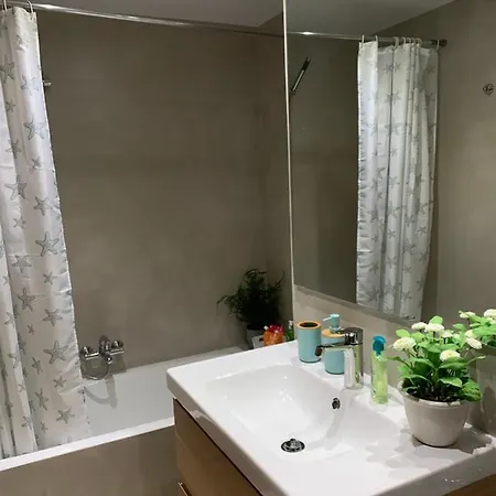 Precioso Piso Recien Reformado En * 萨拉戈萨